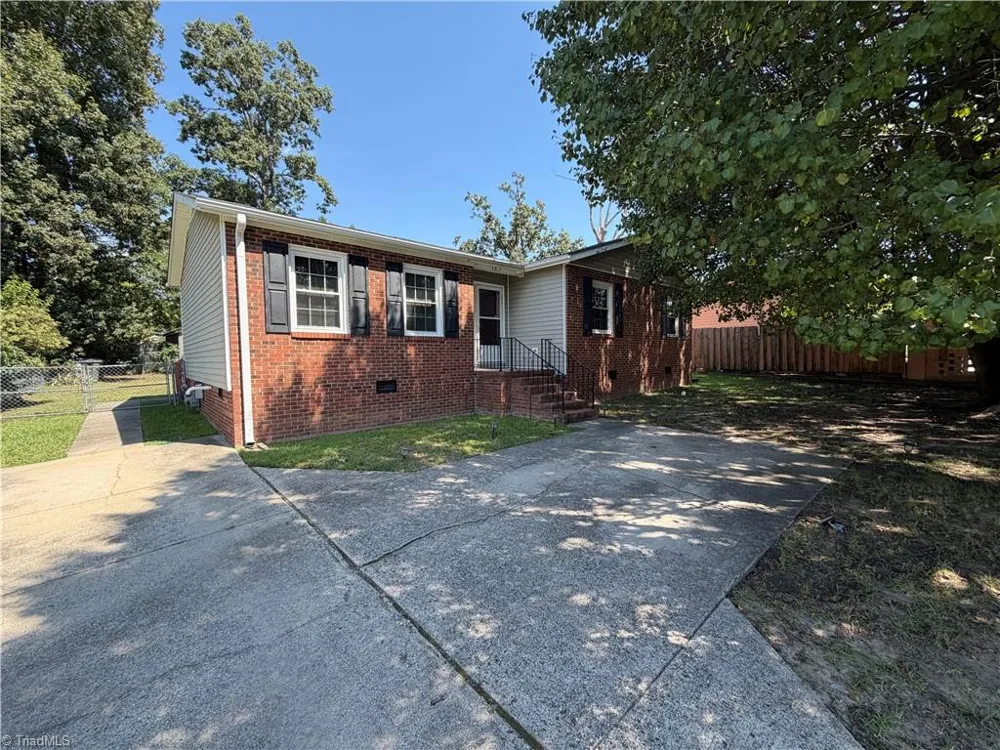 3017 Wendover Avenue Greensboro, NC 27405