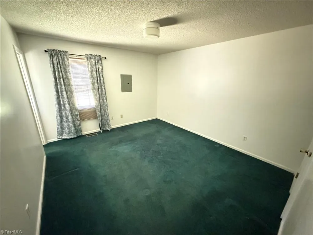 3017 Wendover Avenue Greensboro, NC 27405