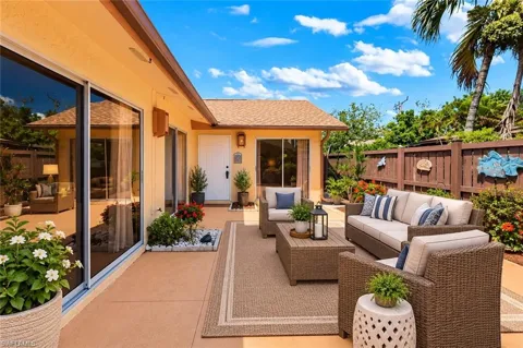 6346 Royal Woods Drive