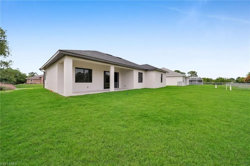 743 Chestnut Street E Lehigh Acres, FL 33974