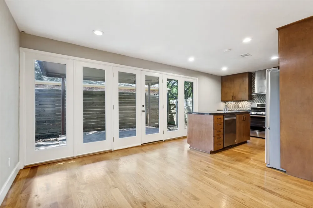 2937 Forest Hills Lane Richardson, TX 75080