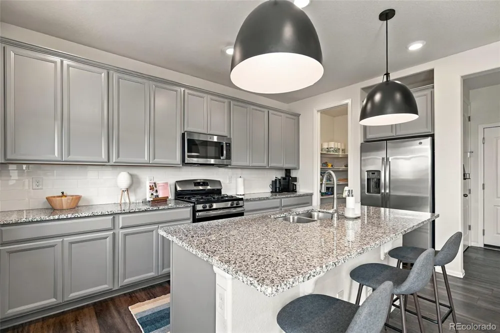 9409 Rifle Street Commerce City, CO 80022
