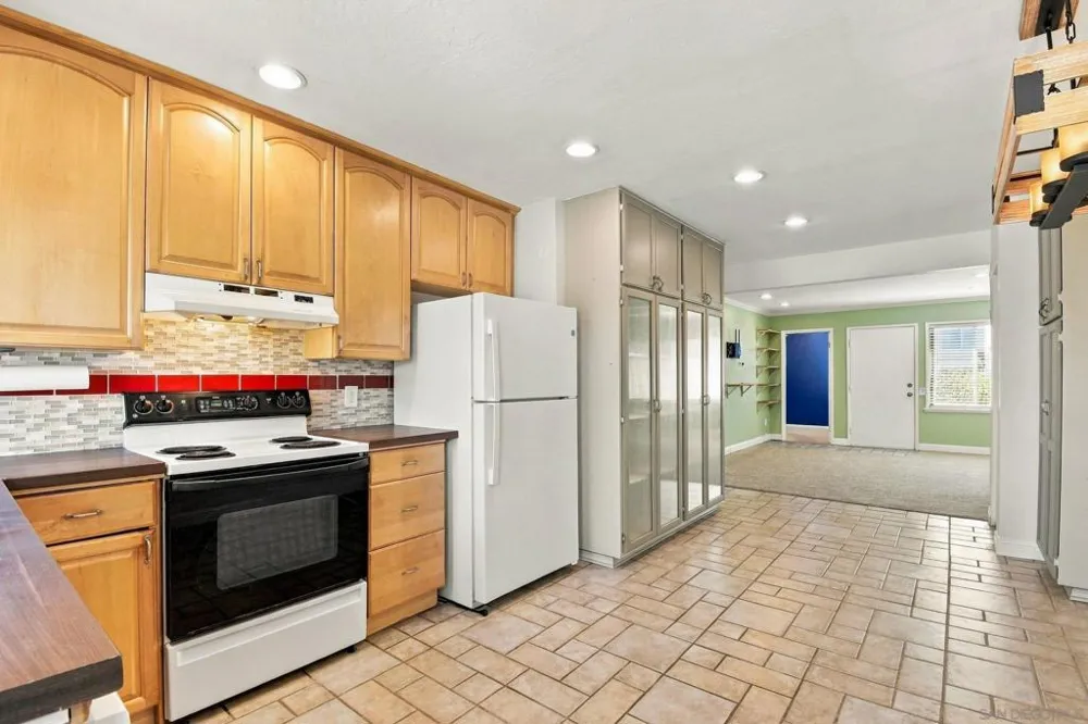 8719 Wahl St Santee, CA 92071