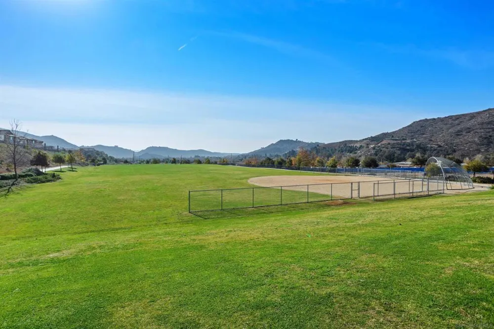 35769 Asturian Way Fallbrook, CA 92028