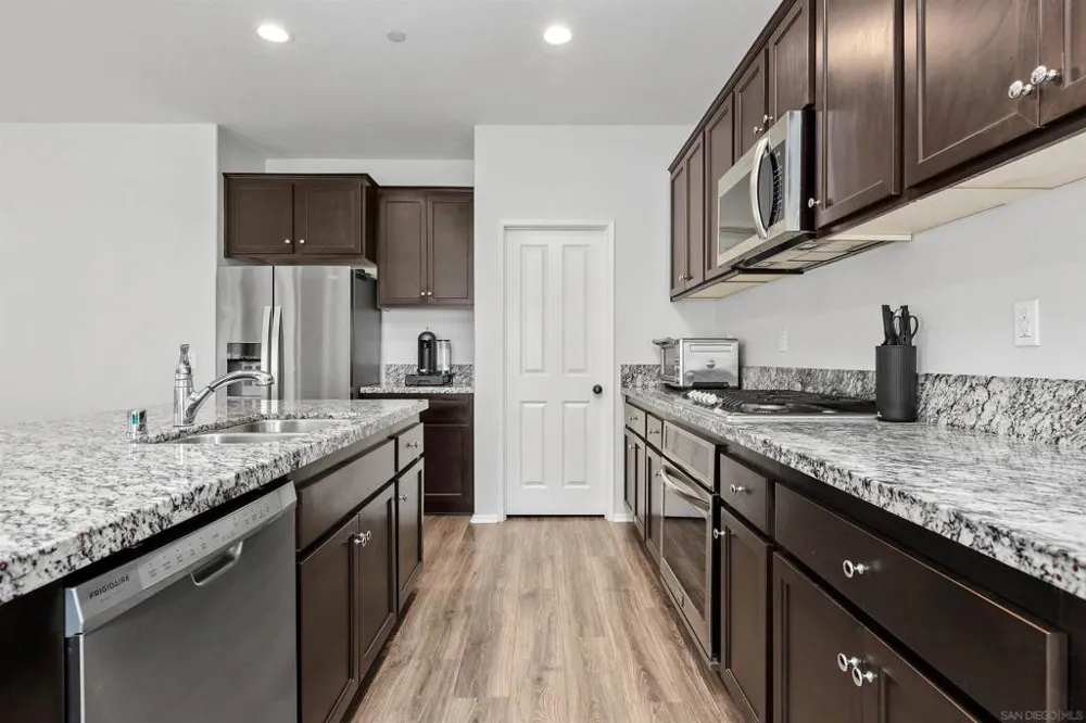 35769 Asturian Way Fallbrook, CA 92028