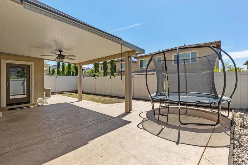 35769 Asturian Way Fallbrook, CA 92028