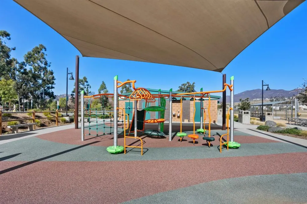 35769 Asturian Way Fallbrook, CA 92028