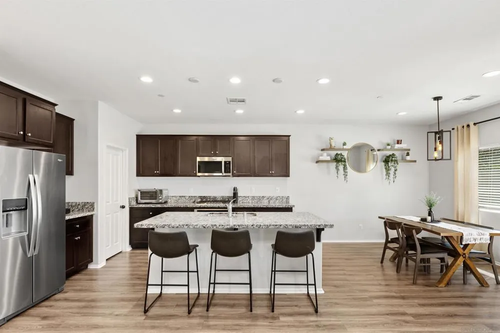 35769 Asturian Way Fallbrook, CA 92028