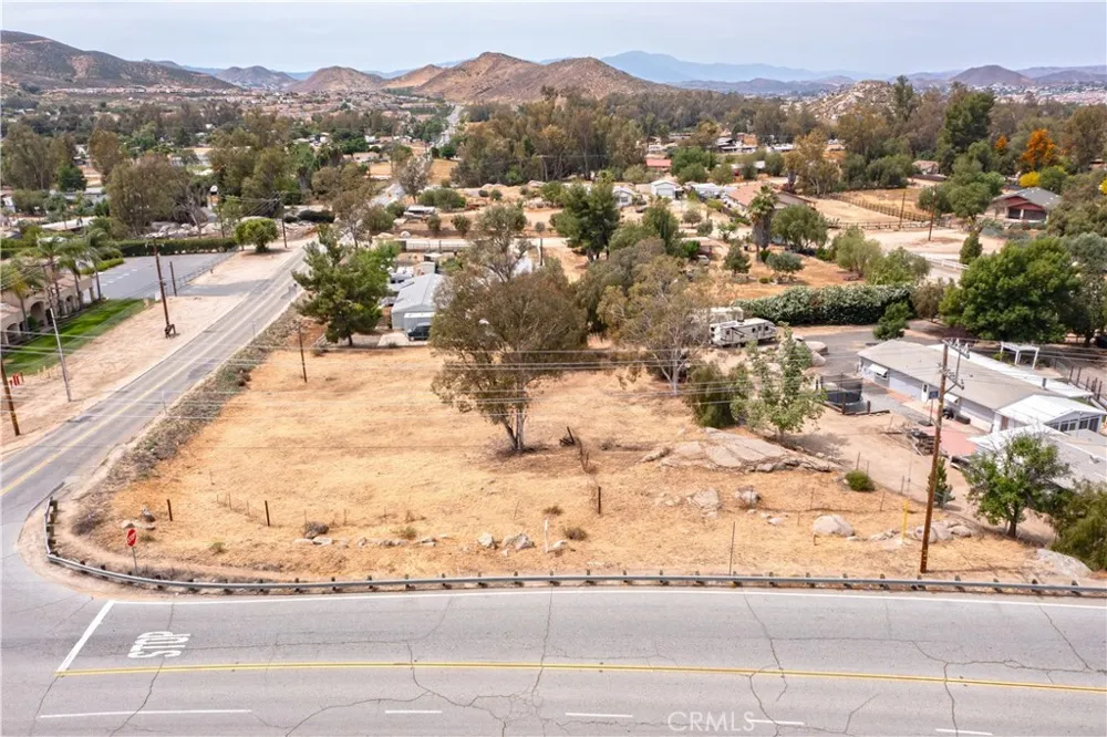 30970 Melvin Menifee, CA 92584