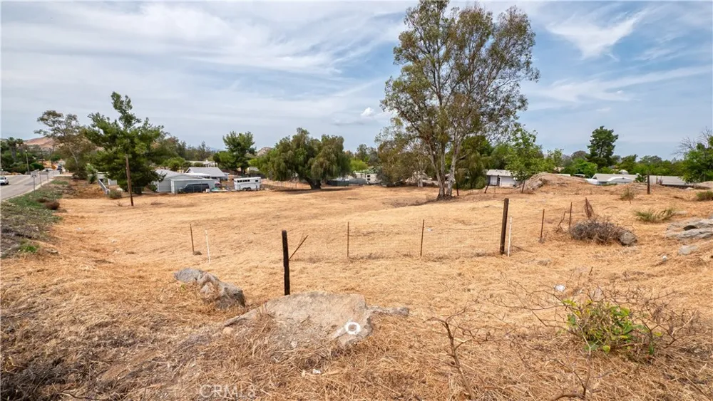 30970 Melvin Menifee, CA 92584
