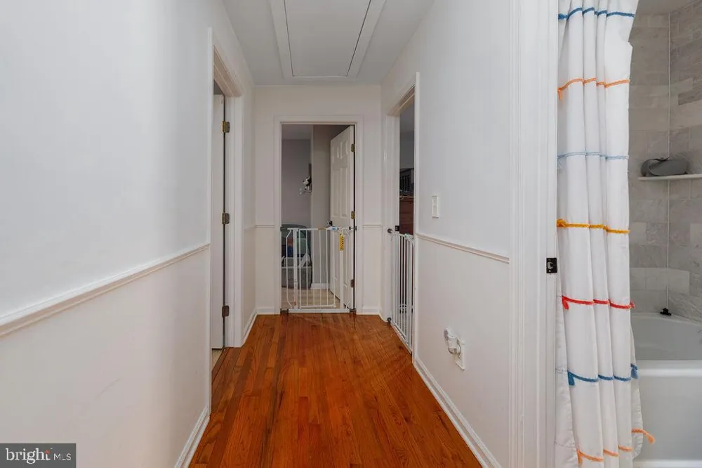 1010 MARINER Manahawkin, NJ 08050