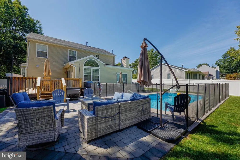 1010 MARINER Manahawkin, NJ 08050