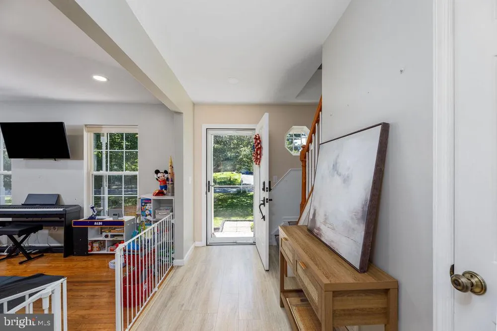 1010 MARINER Manahawkin, NJ 08050
