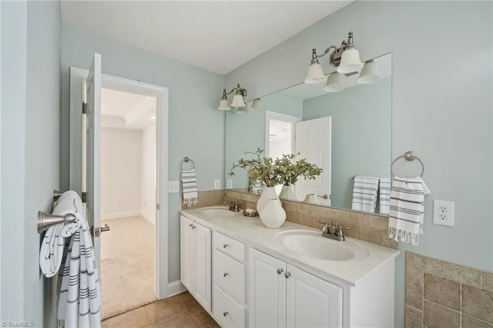 1660 Finwick Drive Pfafftown, NC 27040