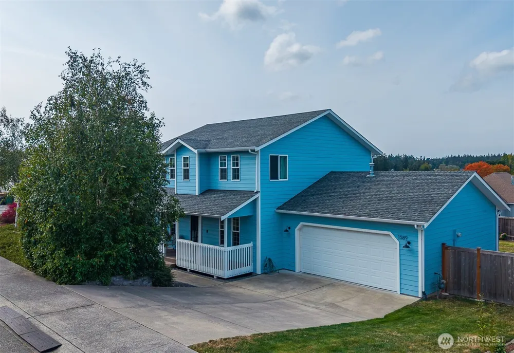 1589 SW Victory Street Oak Harbor, WA 98277
