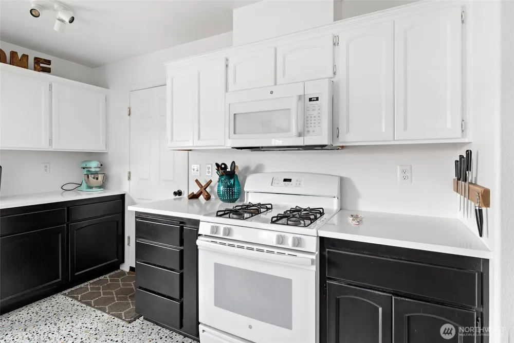 1589 SW Victory Street Oak Harbor, WA 98277