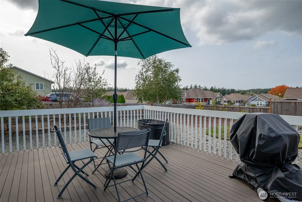 1589 SW Victory Street Oak Harbor, WA 98277