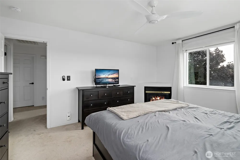 1589 SW Victory Street Oak Harbor, WA 98277