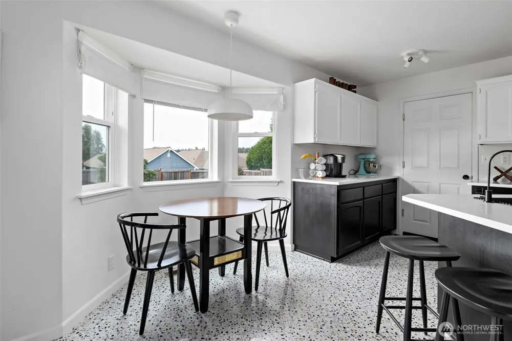 1589 SW Victory Street Oak Harbor, WA 98277