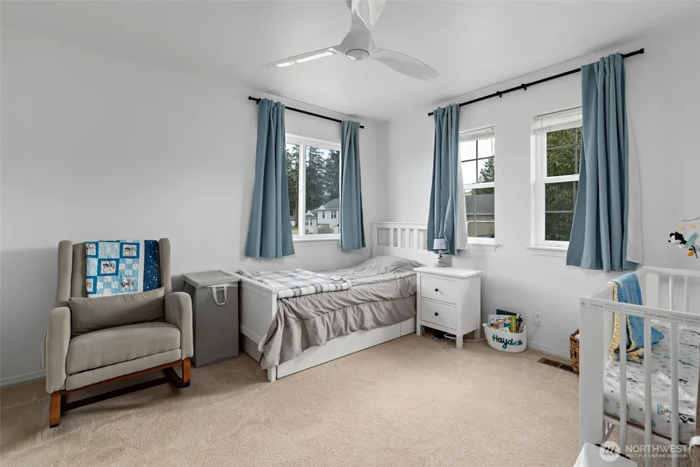 1589 SW Victory Street Oak Harbor, WA 98277