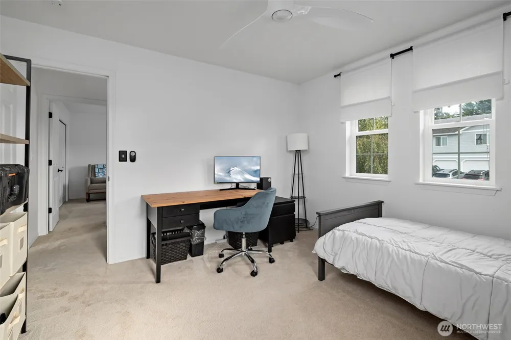 1589 SW Victory Street Oak Harbor, WA 98277