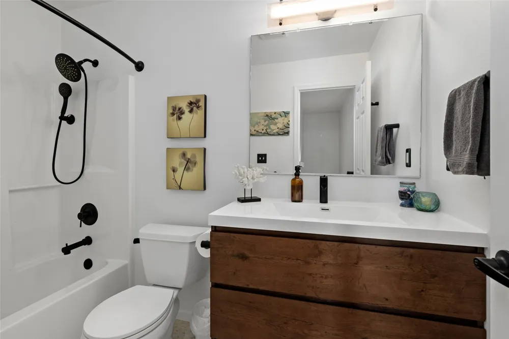 1589 SW Victory Street Oak Harbor, WA 98277