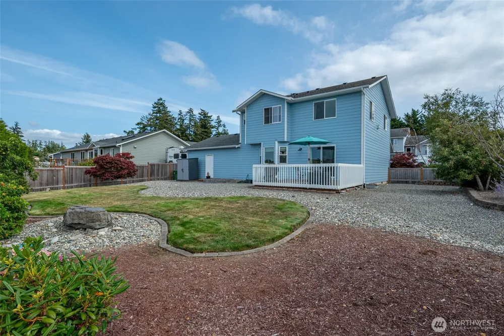 1589 SW Victory Street Oak Harbor, WA 98277