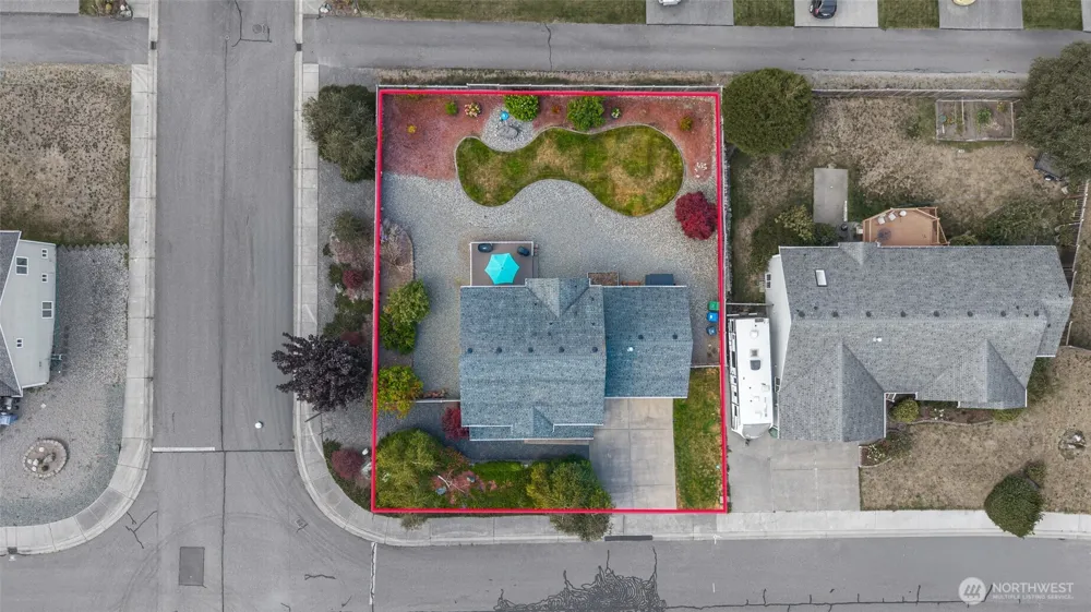 1589 SW Victory Street Oak Harbor, WA 98277
