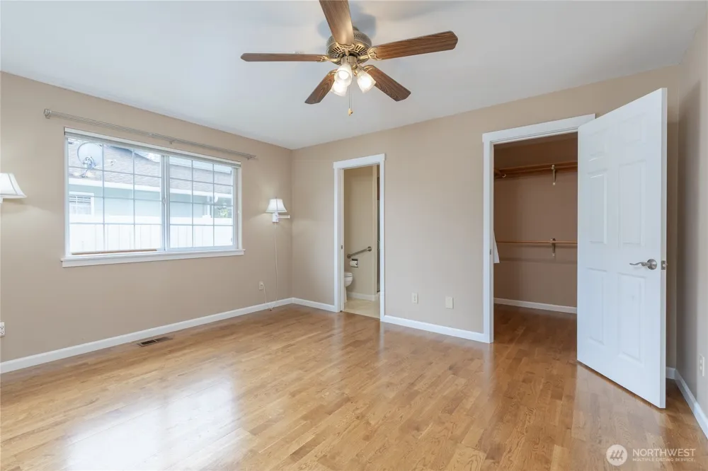 1811 F STREET SE #14 Auburn, WA 98002
