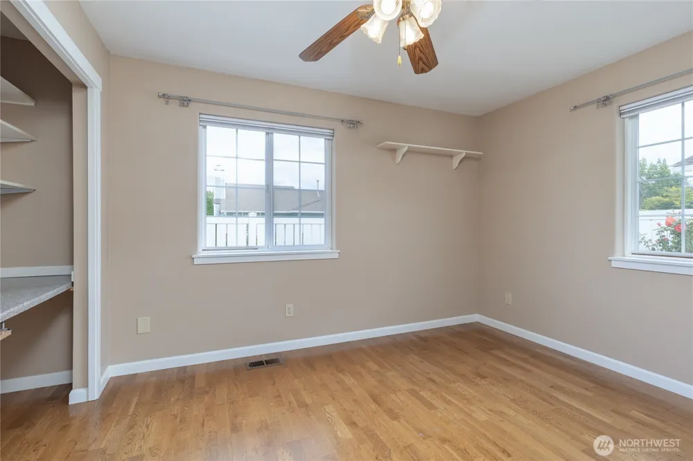 1811 F STREET SE #14 Auburn, WA 98002