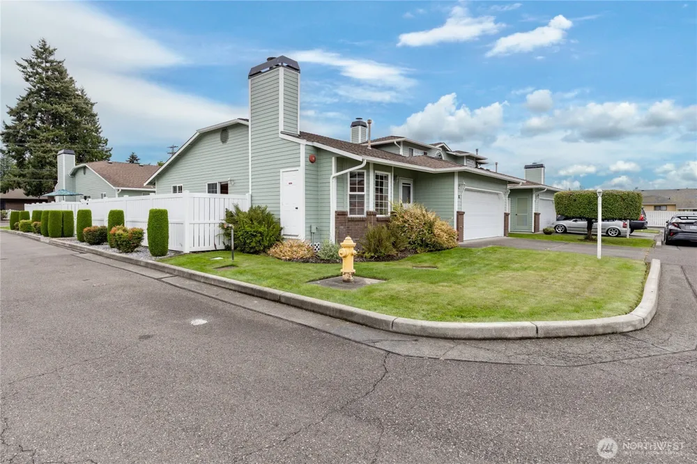 1811 F STREET SE #14 Auburn, WA 98002