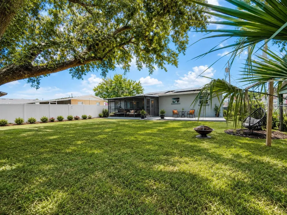 105 MARGARET STREET Auburndale, FL 33823
