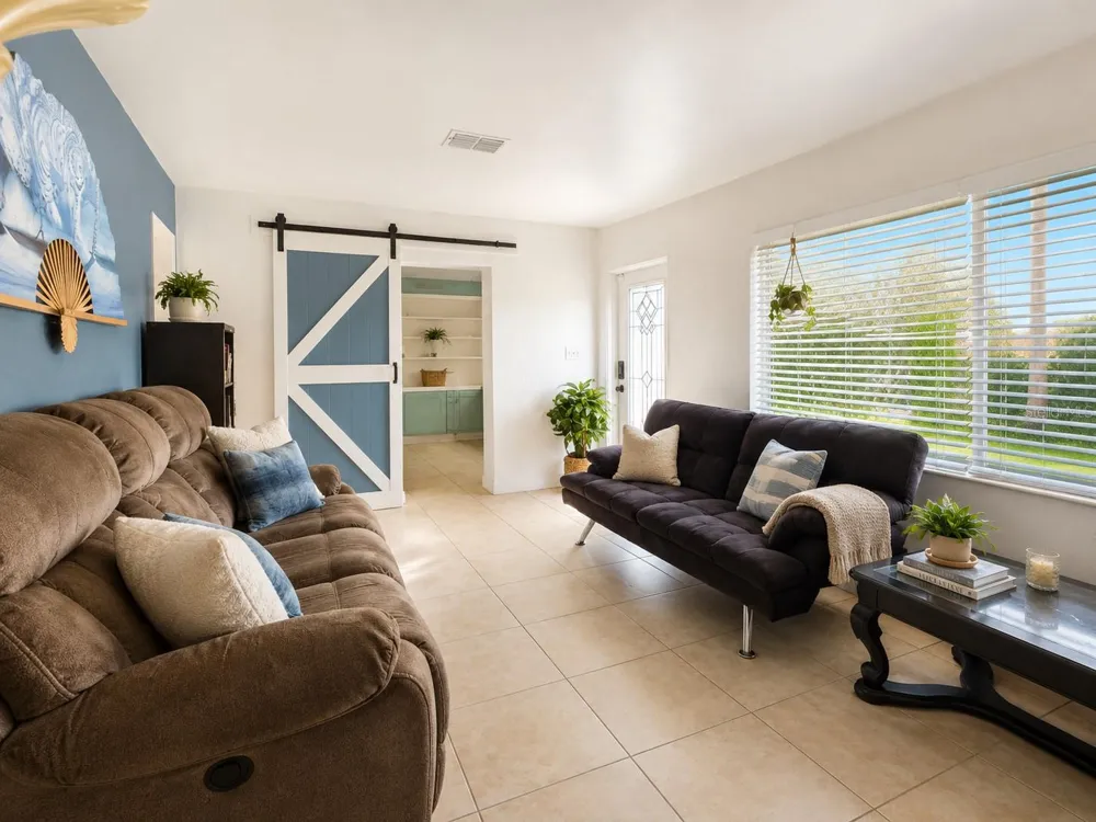 105 MARGARET STREET Auburndale, FL 33823