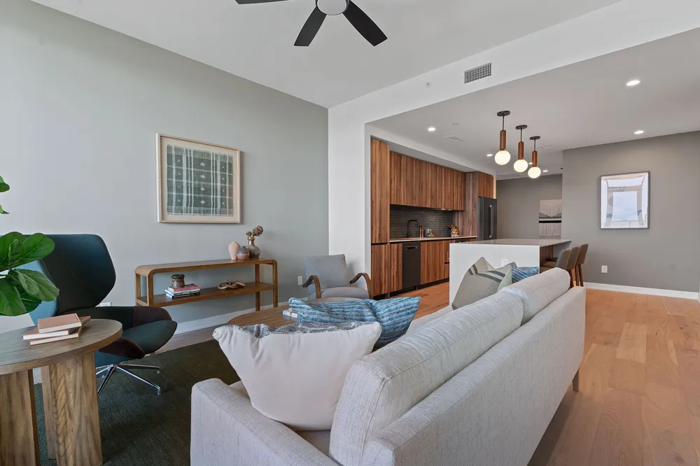 84 East Avenue #1705 Austin, TX 78701