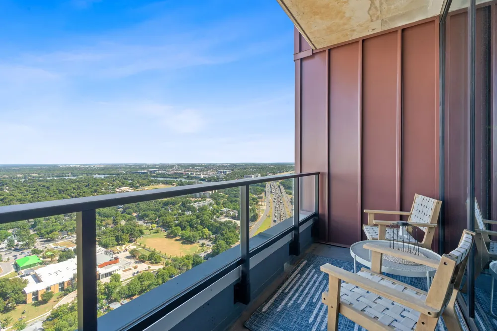 84 East Avenue #1705 Austin, TX 78701