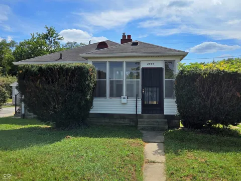 2001 E 38th Street
