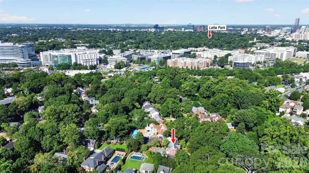 823-825 Henley Place Charlotte, NC 28207