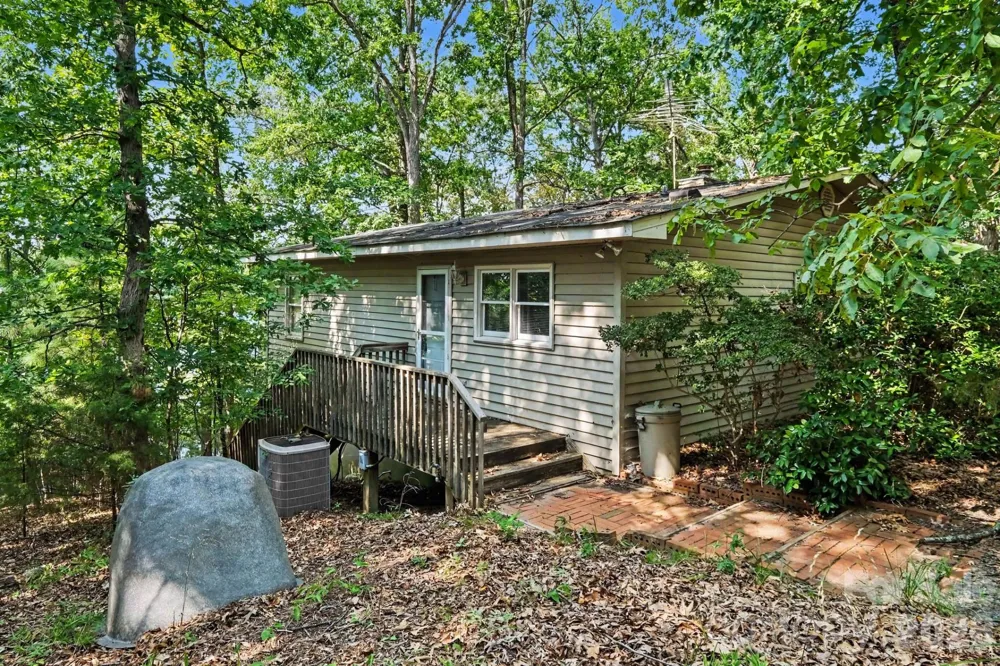 327 Grasshopper Circle Mooresville, NC 28117