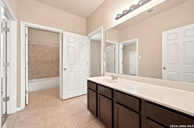 10220 Colonel Rdg Schertz, TX 78154