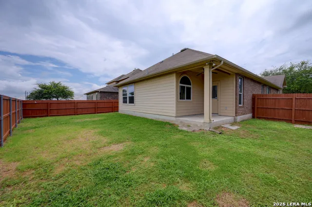 10220 Colonel Rdg Schertz, TX 78154