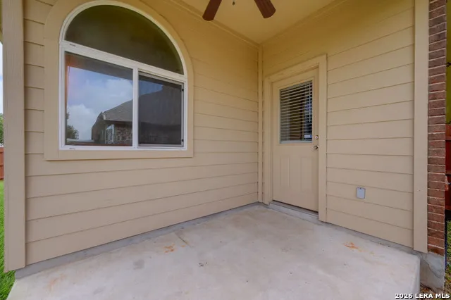 10220 Colonel Rdg Schertz, TX 78154
