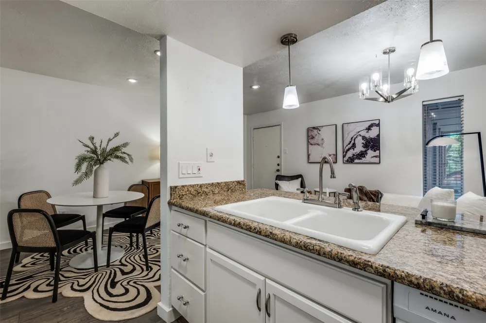 4525 Gilbert #204 Dallas, TX 75219