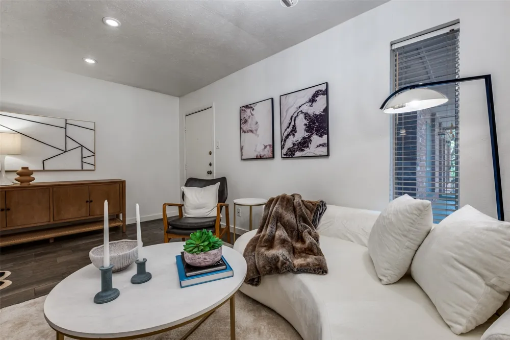 4525 Gilbert #204 Dallas, TX 75219