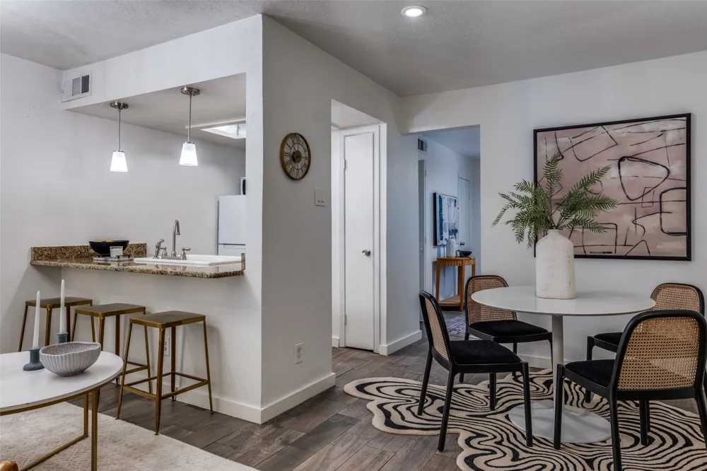 4525 Gilbert #204 Dallas, TX 75219