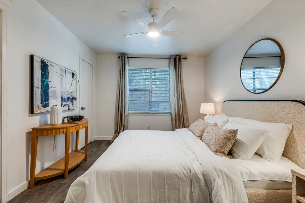 4525 Gilbert #204 Dallas, TX 75219