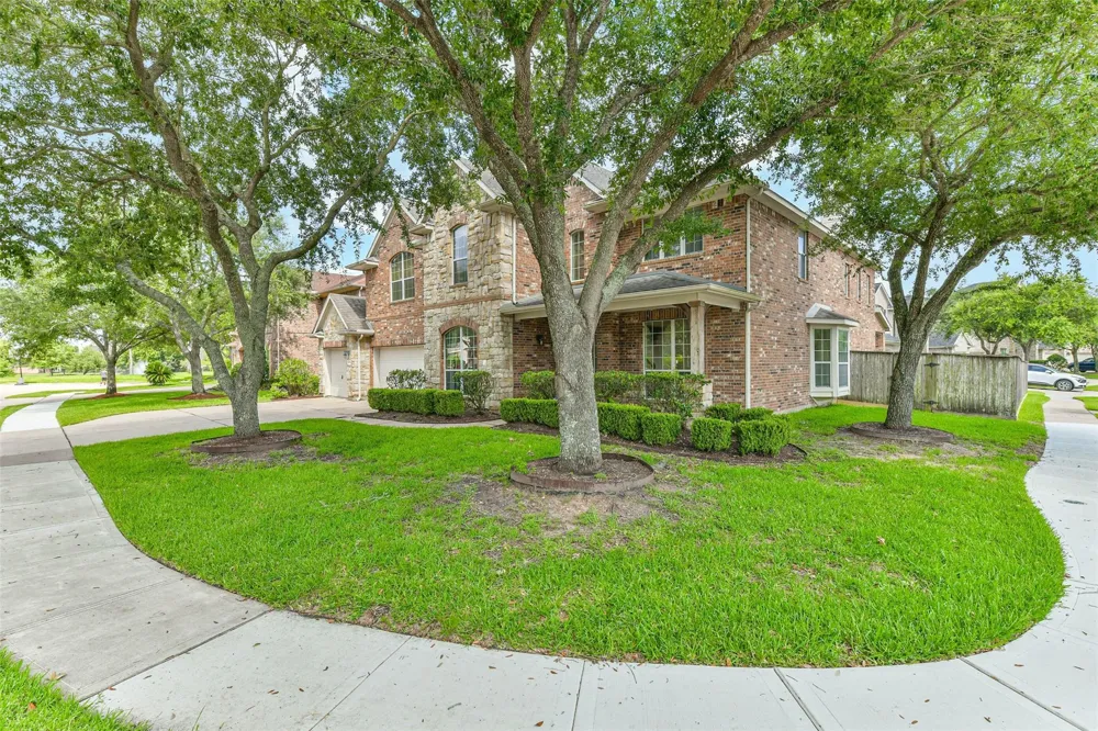 12206 Bell Creek Drive Pearland, TX 77584