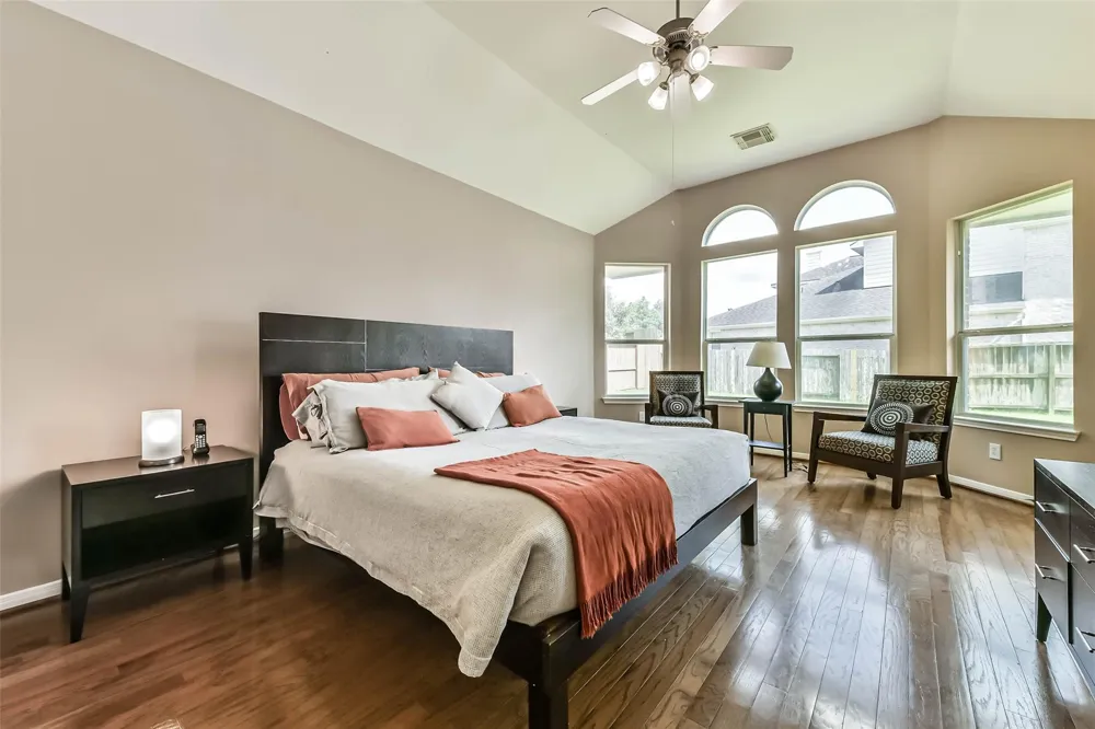 12206 Bell Creek Drive Pearland, TX 77584