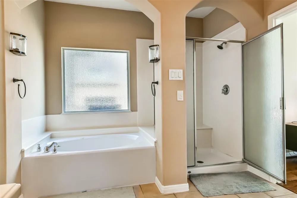 12206 Bell Creek Drive Pearland, TX 77584