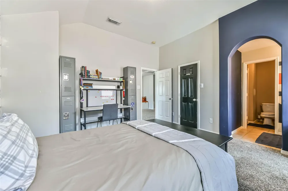 12206 Bell Creek Drive Pearland, TX 77584