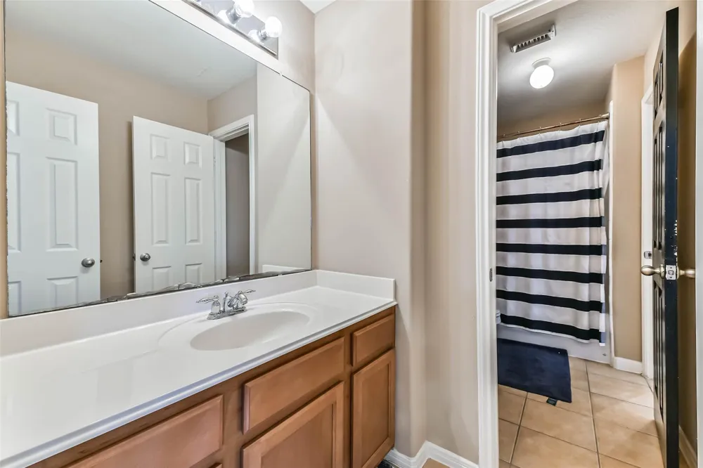 12206 Bell Creek Drive Pearland, TX 77584